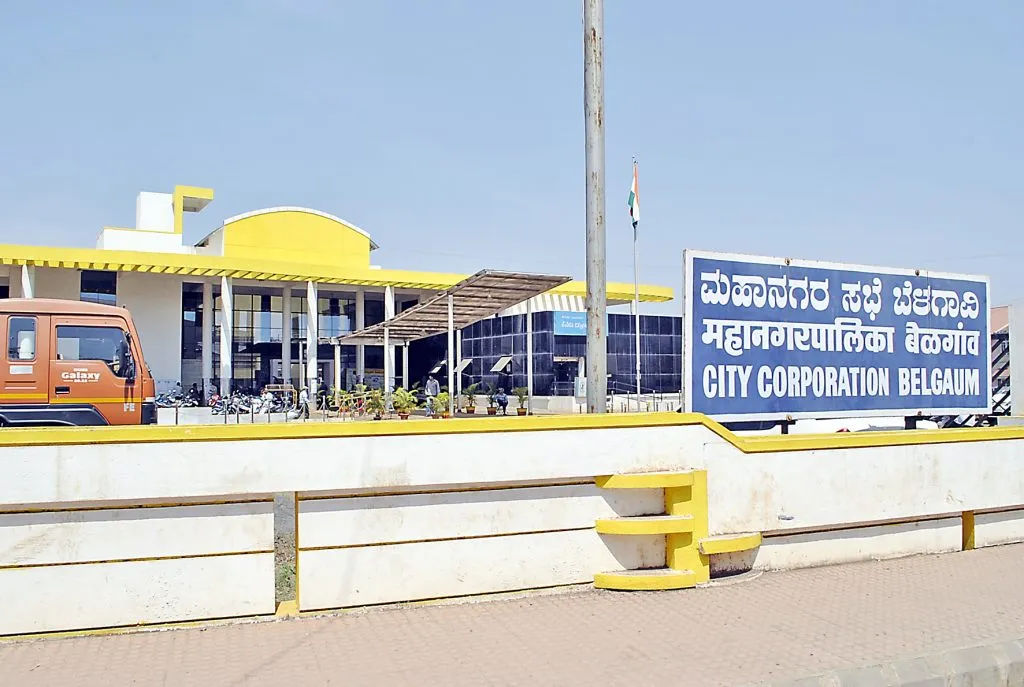 न्यायालयीन वादामुळे मनपाच्या महसुलावर पाणी