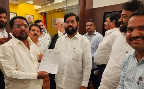 कंत्राटी एसटी कर्मचाऱ्यांना सेवेत घेण्यासंदर्भात सकारात्मक विचार करू – मुख्यमंत्री शिंदे