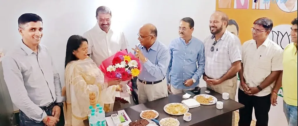 नाना बांदेकर यांनी घेतली आमदार संकल्प आमोणकर यांची भेट, विविध विषयांवर चर्चा