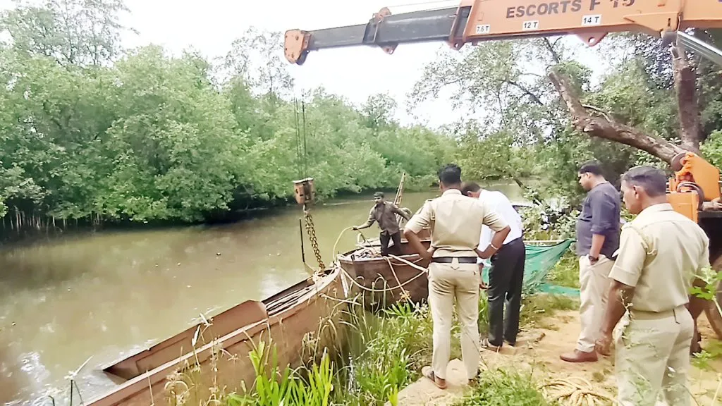 कुडचडेत रेती उपसाप्रकरणी कॅप्टन ऑफ पोर्ट्सची कारवाई