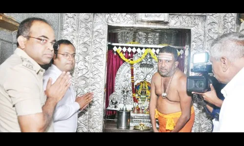 सौंदत्ती यल्लम्मा डोंगराच्या विकासासाठी आवश्यक पाऊले उचलणार