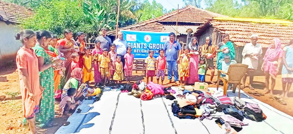 जायंट्स मेनतर्फे दुर्गम भागात दिवाळी