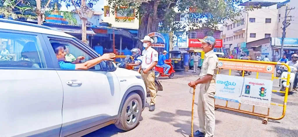 शहरात सर्वत्र वाहतूक कोंडी