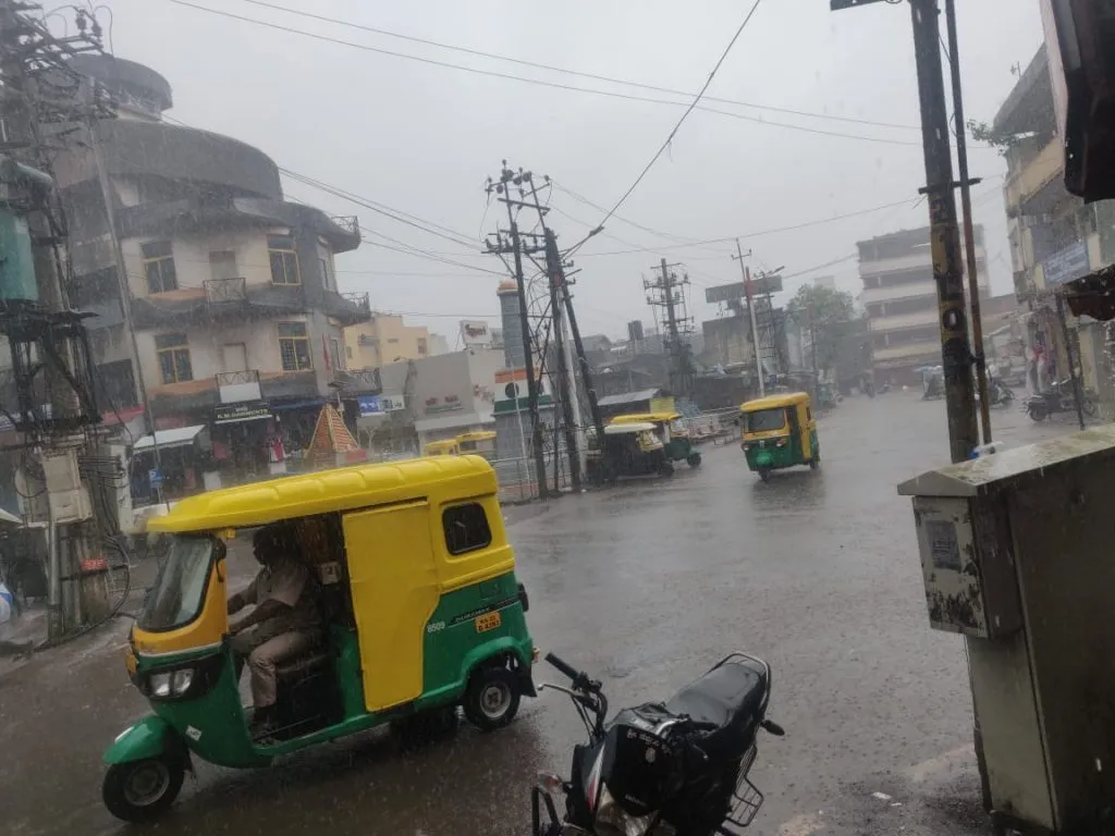 बेळगावसह परिसरात मुसळधार पाऊस