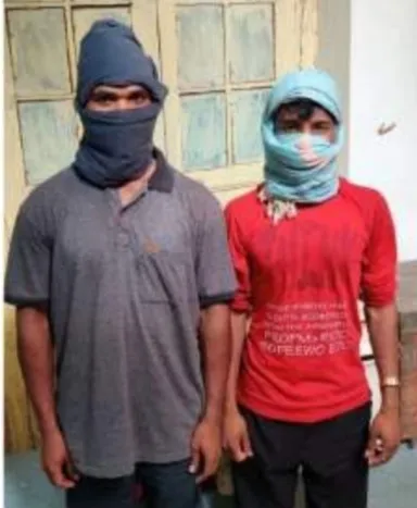 गडचिरोलीत दोन जहाल नक्षलवाद्यांना अटक