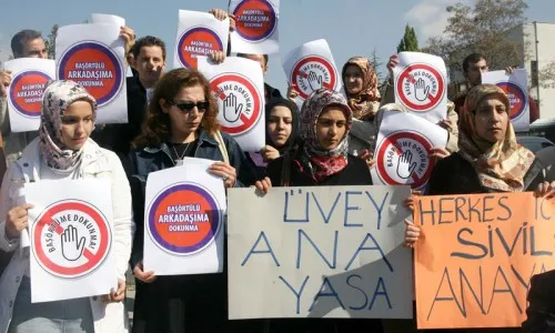 हिजाबवर तुर्कियेत होणार जनमत चाचणी