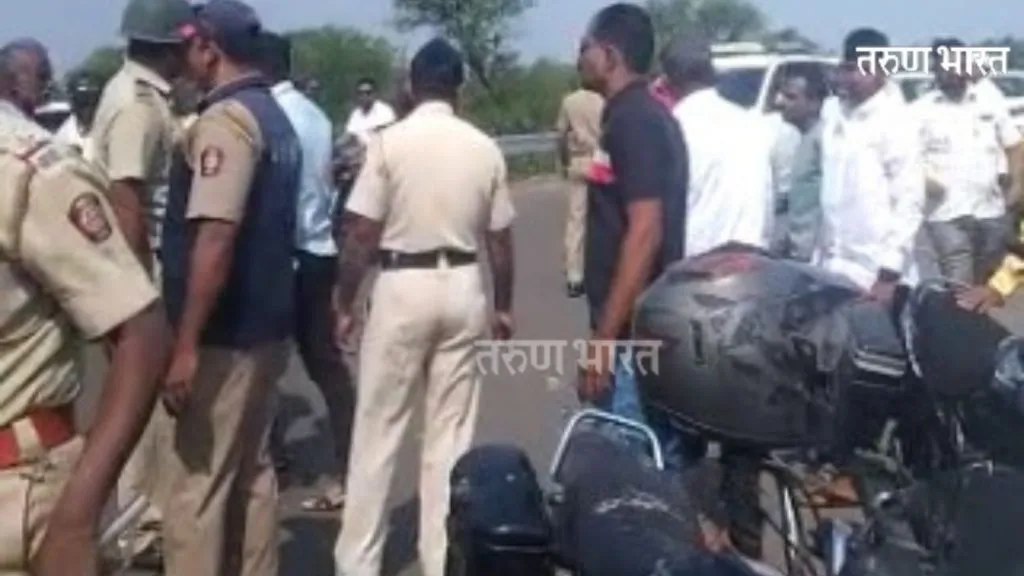 Kolhapur : ऊस दरवाढ प्रश्नी आंदोलक शेतकऱ्यांना पोलिसांनी घेतले ताब्यात