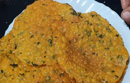 खुसखुशीत आणि कुरकुरीत तिखट कडाकणी