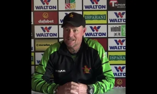 क्लुजनरचा फलंदाजी प्रशिक्षकपदाचा राजीनामा