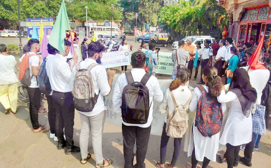 रस्ता सुरक्षेबाबत युवक, विद्यार्थ्यांनी पुढाकार घ्यावा