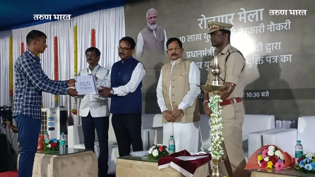 शिरोडा येथे कार झाडावर धडकून महिला ठार