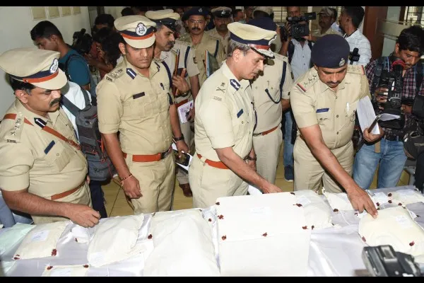 संशयिताचे आंतरराष्ट्रीय दहशतवादी संघटनेशी संबंध