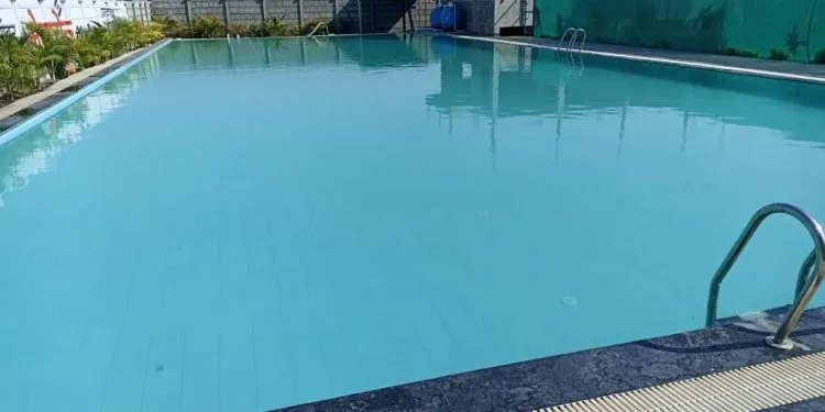 स्विमिंगपूलमध्ये पडून दोन वर्षीय बालिकेचा मृत्यू