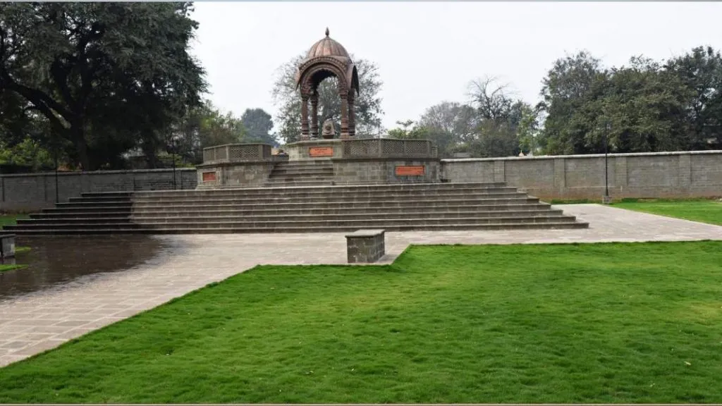 शाहू समाधीस्थळ दुसरा टप्पा पुढील वर्षी