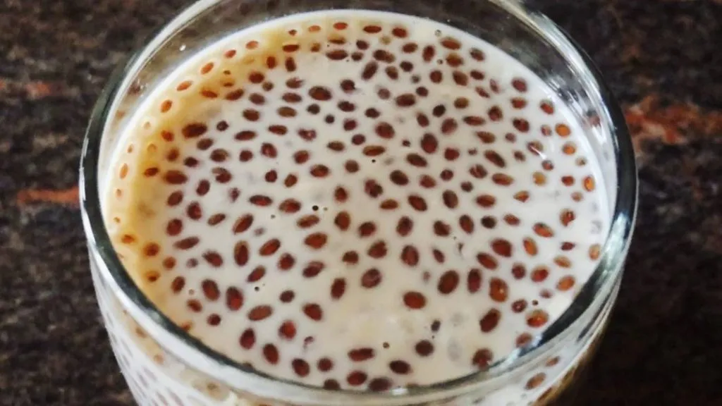 थंडीत अत्यंत पौष्टिक असणारी अळीवाची खीर