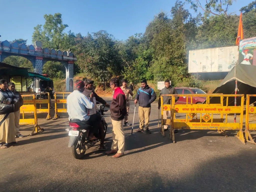 शिवप्रताप दिनी खानाच्या कबरीवरील अतिक्रमण पाडलं, कमालीची गुप्तता