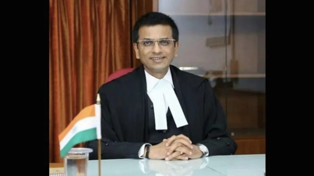 सरन्यायाधीश चंद्रचूड यांचे सावंतवाडीशी ऋणानुबंध