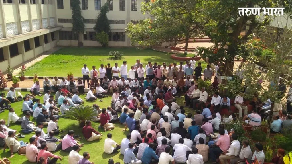 प्राध्यापकांचे दुसऱ्या दिवशीहि आंदोलन सुरूच