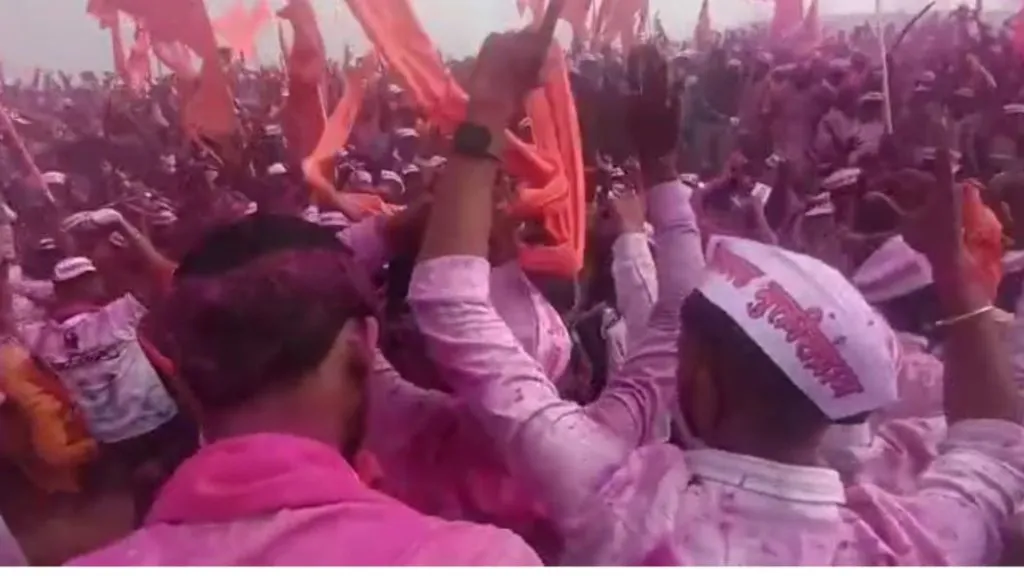 विशाळगडावर ढोल ताशाच्या गजरात पार पडला नरसोबा मंदिर लोकार्पण सोहळा