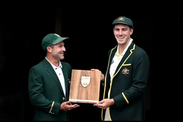 ऑस्ट्रेलियन कर्णधार संघात कमिन्सचे पुनरागमन