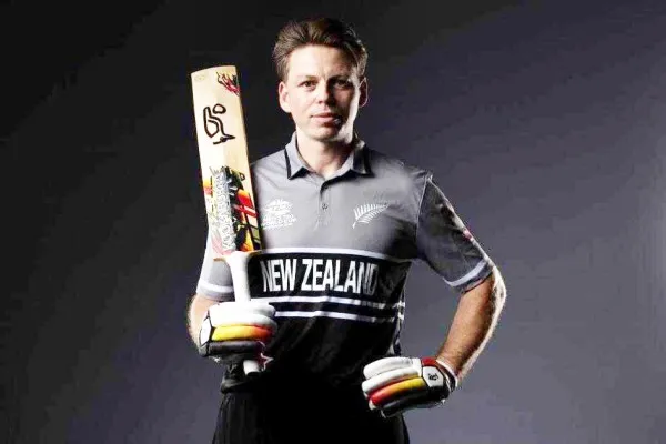 ब्रेसवेल वुर्सेस्टरशायरशी करारबद्ध