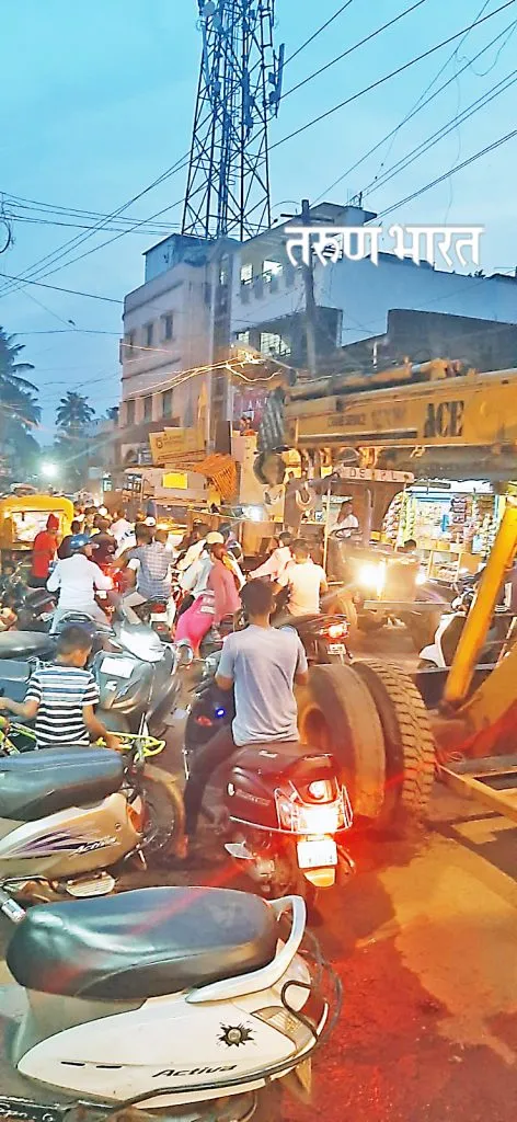 अनगोळ ते बेम्कोपर्यंत वाहतुकीची कोंडी