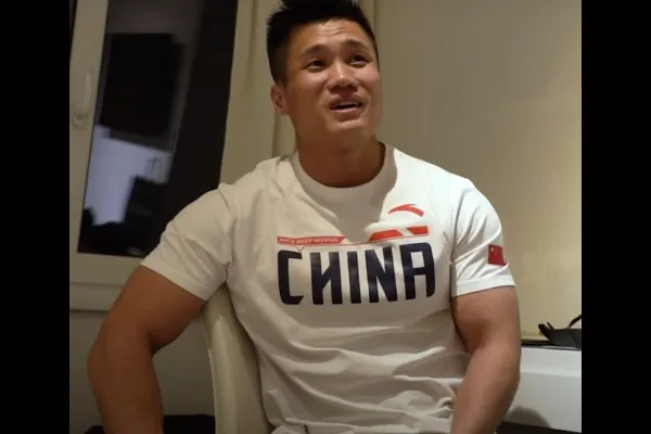 चीनचा वेटलिफ्टर उत्तेजक चाचणीत दोषी