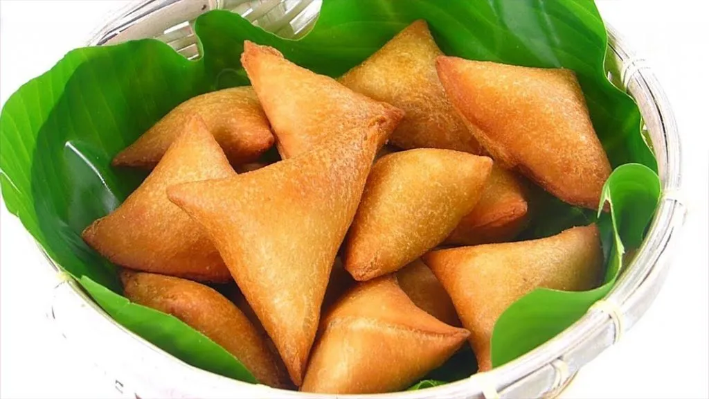 कमी तेलकट आणि स्वादिष्ट ब्रेड समोसा