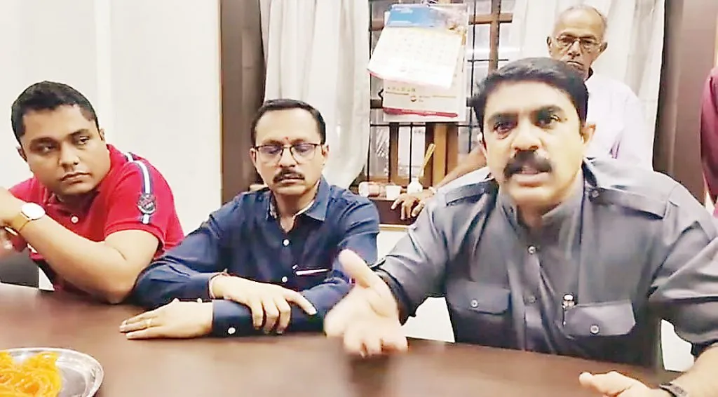 राज्यात डबल इंजिन पूर्णतः ढासळले