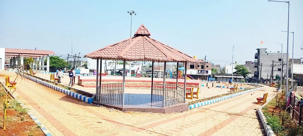 रुक्मिणीनगर आश्रय कॉलनीतील मुलांसाठी स्मार्ट उद्यानाची निर्मिती