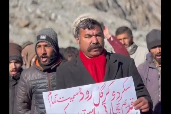 गिलगिट-बाल्टिस्तान भारतात सामील करा