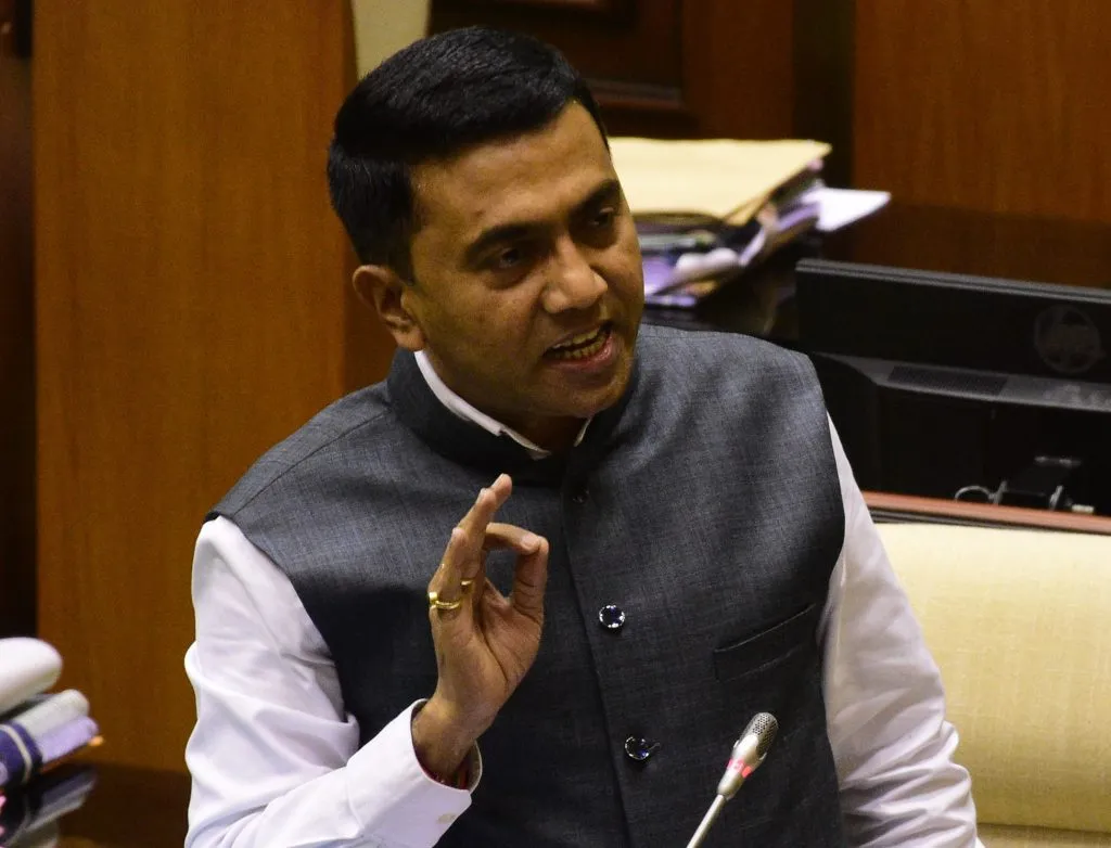 Teachers are not obliged to open an account in ASICS Bank for school management