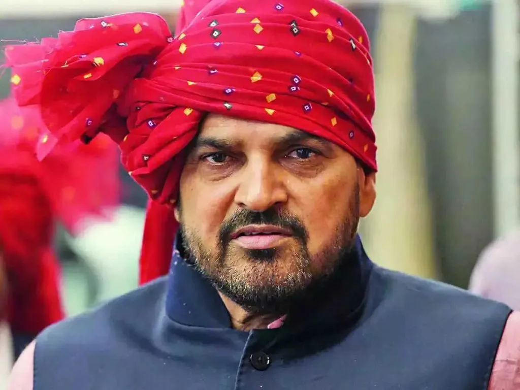 बृजभूषण यांचं राज ठाकरेंसोबतचं वैर संपलं? पुण्यातील वक्तव्य चर्चेत…