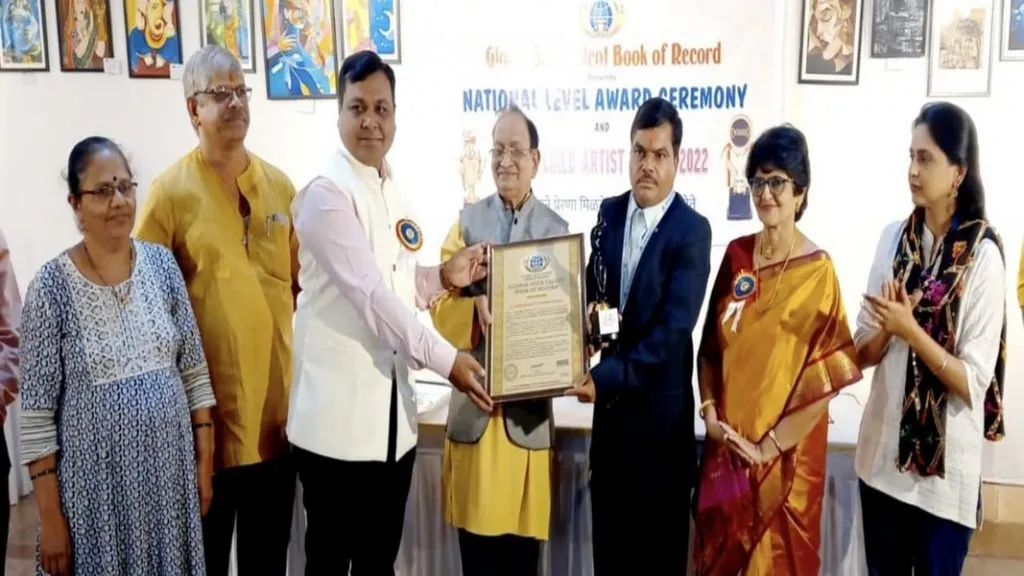 डॉ.चंद्रकांत सावंत यांना ग्लोबल गोल्ड स्टार अवॉर्ड प्रदान