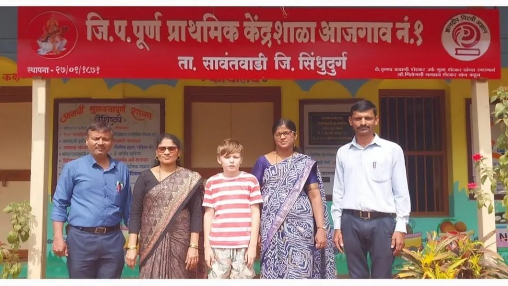 परदेशातून आला आणि ”तो” मराठी शाळेत शिकायला लागला !