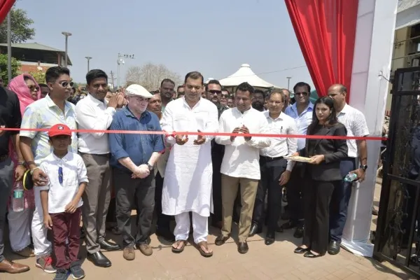 दोनापावला जेटीमुळे पर्यटनाला वेगळा आयाम मिळेल : खंवटे