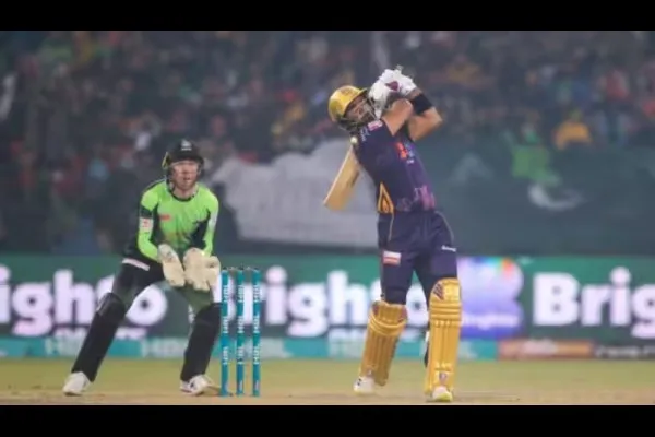 पाकच्या इफ्तिखार अहमदचे षटकात सहा षटकार