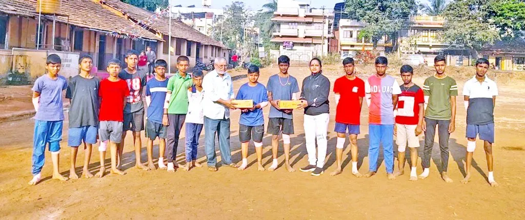 माधुरी जाधव-पाटील यांच्याकडून खेळाचे प्रशिक्षण