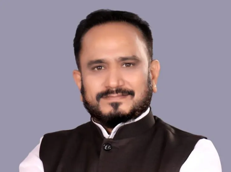 सोमय्यांनी वाढती गुन्हेगारी, महिला अत्याचाराविरोधात जनआंदोलन उभारावे