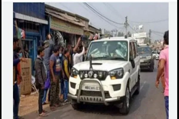 केंद्रीय गृहराज्यमंत्र्यांच्या ताफ्यावर हल्ला
