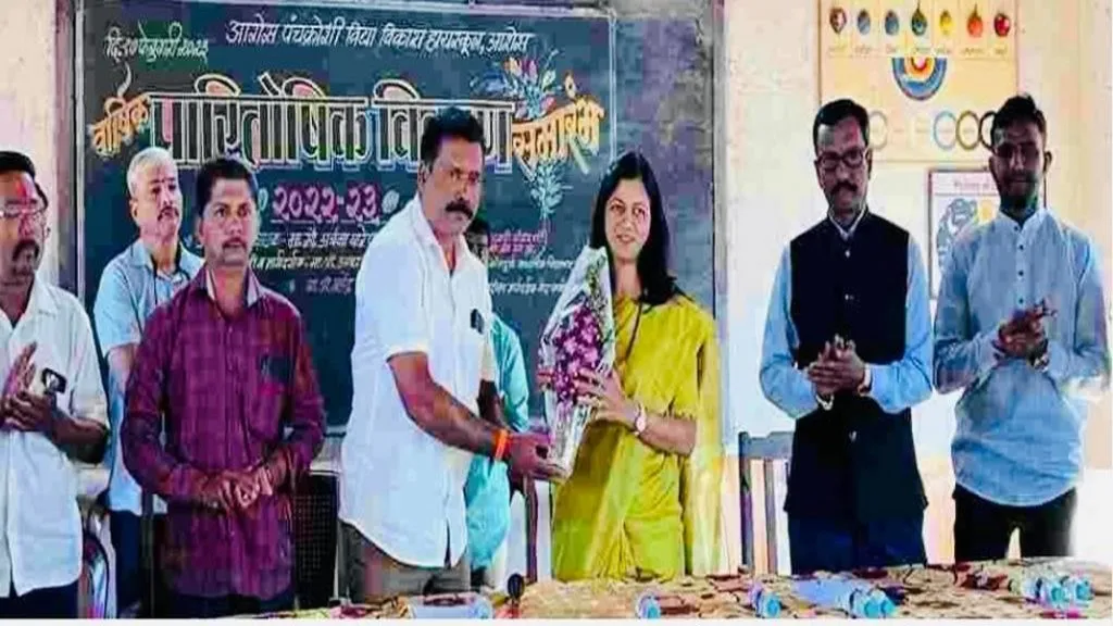आरोस हायस्कुलच्या उन्नतीसाठी सर्वतोपरी सहकार्य करणार -अर्चना घारे परब