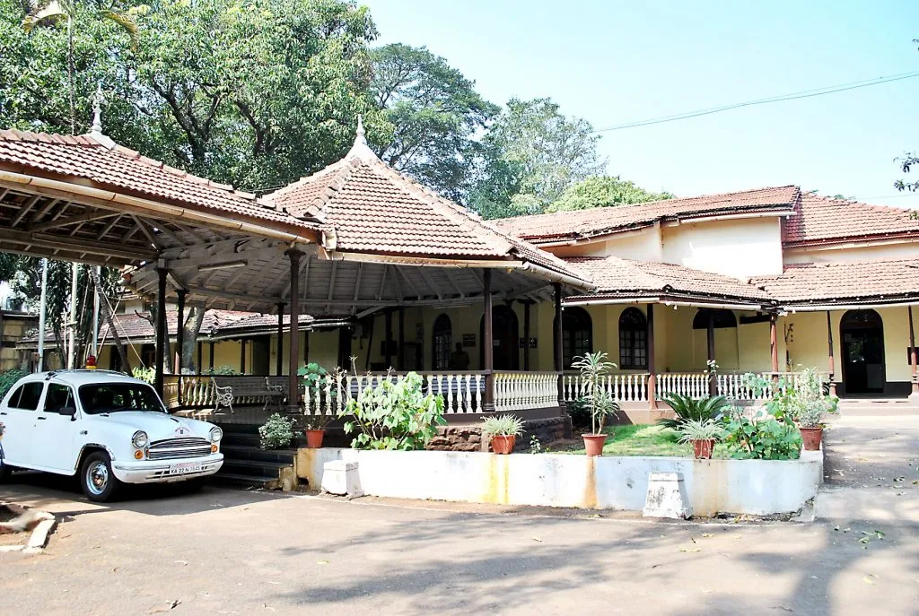 Use of open spaces in cantonment for parking lot