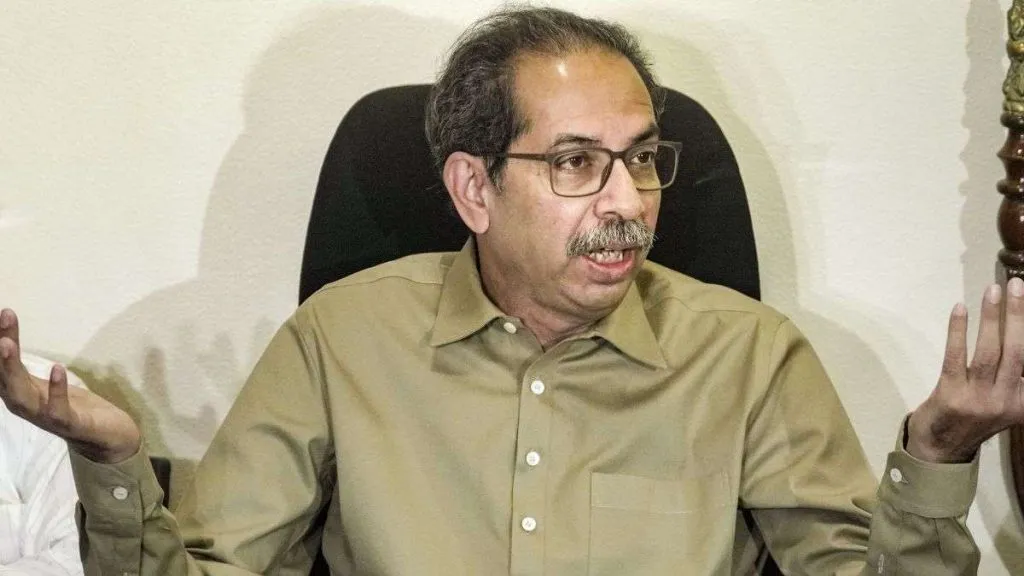 आमदार अपात्रतेच्या नोटीसला ठाकरे गट उत्तर देणार नाही Thackeray Group will not respond to MLA disqualification notice