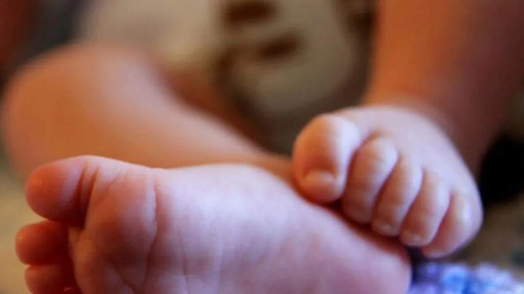 हृदयद्रावक! 9 महिन्यांच्या चिमुरड्याचा पीठात गुदमरुन मृत्यू,कोल्हापुरातील घटना