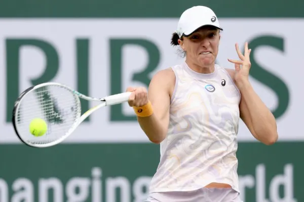 स्वायटेक, जेबॉर, रिबेकिना यांची विजयी सलामी