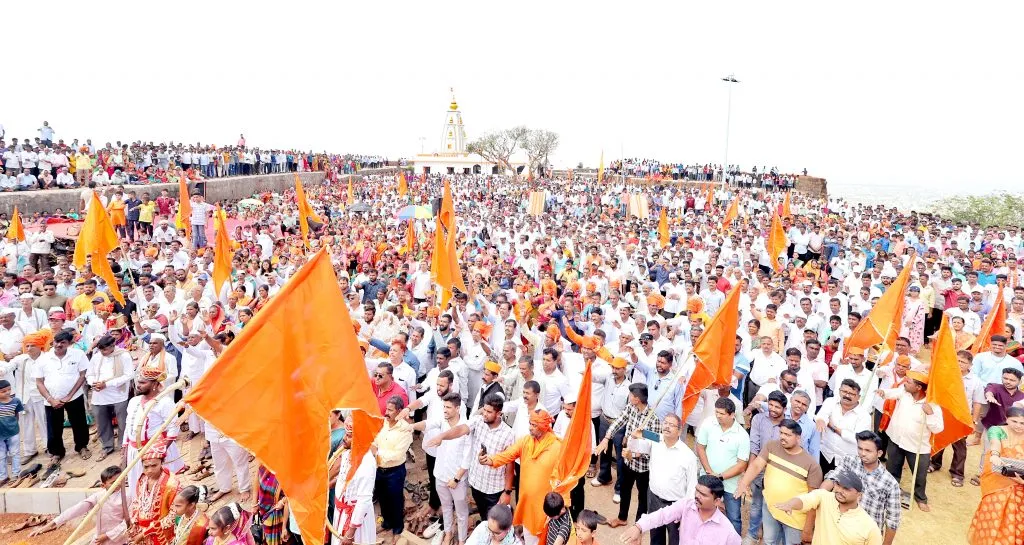 रणरणत्या उन्हातही उत्साह अमाप