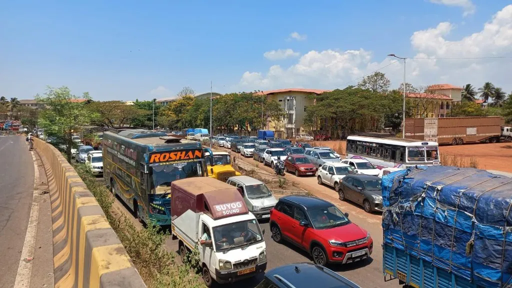 ‘अटल सेतू’ बंदमुळे ‘ट्रॅफिक जाम’