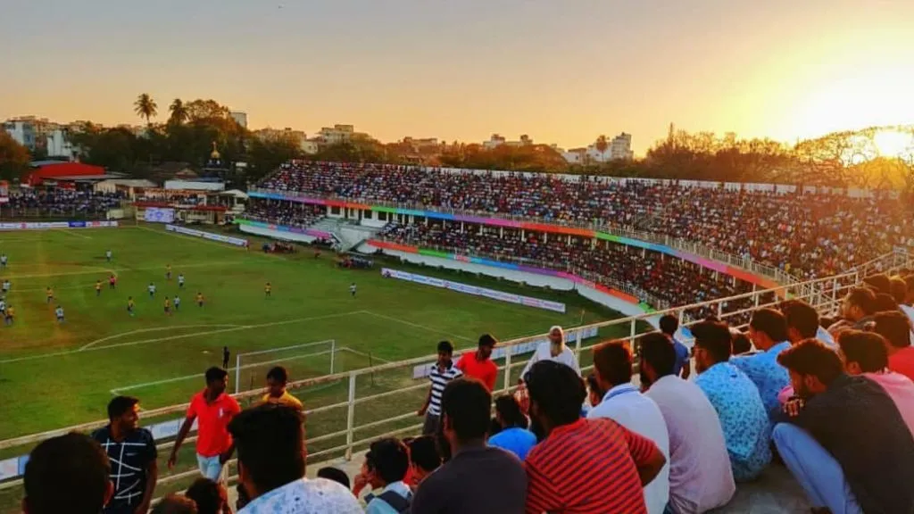 कोल्हापुरात आंतरराष्ट्रीय फुटबॉल ॲकॅडमीसाठी प्रयत्न
