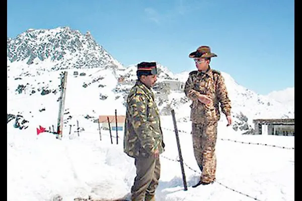 चीनशी लडाख स्थितीवर बोलणी होणार