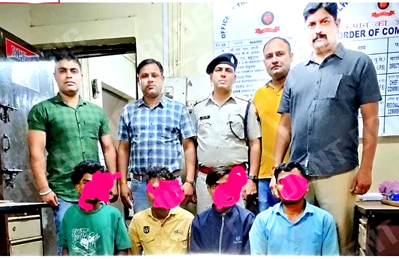 आंतरराज्य टोळीतील चौघांना अटक